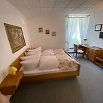 酒店 Jagdschloss Lalendorf