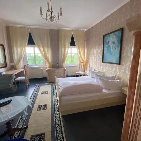 Jagdschloss * Lalendorf