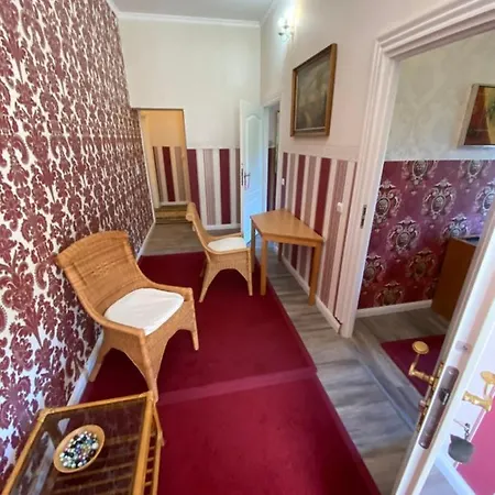 Jagdschloss * Lalendorf