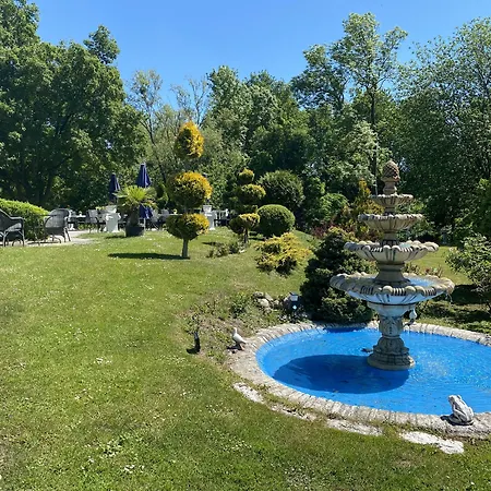 Jagdschloss Lalendorf