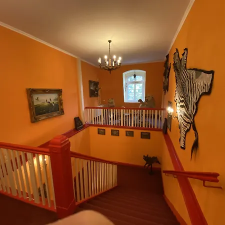 Jagdschloss Hotel *