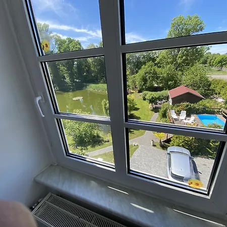 Jagdschloss Отель *