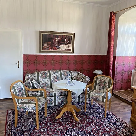 Отель Jagdschloss *