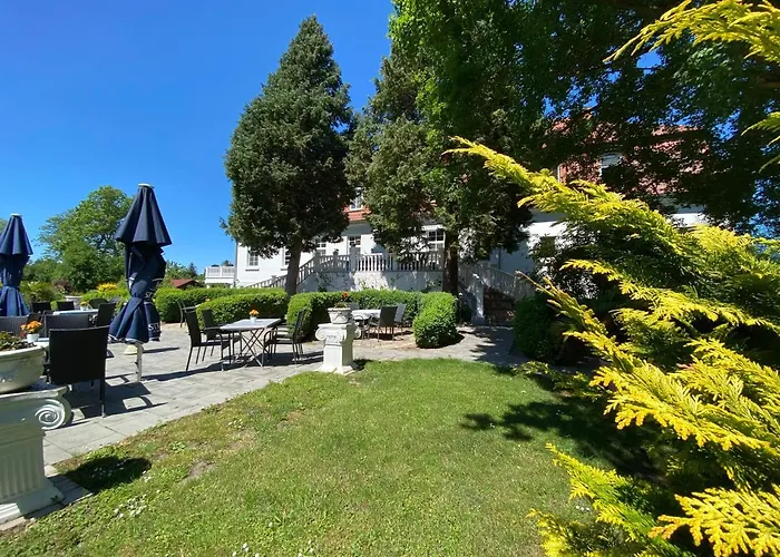 Jagdschloss * Lalendorf