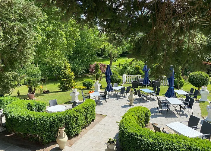 Jagdschloss * Lalendorf