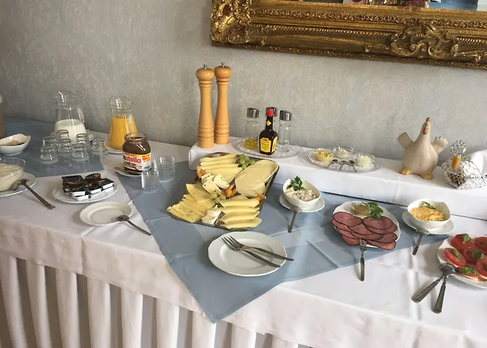 Jagdschloss Hotel *